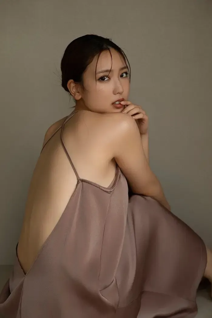 사와구치 아이카 사진집 「Silent Heat」 Set.01