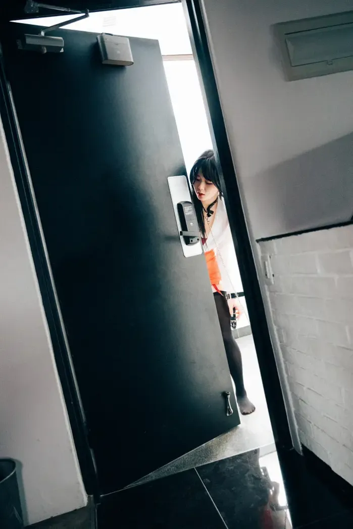 ZIA.Kwon 권지아, 루지 ‘사무실 노예’ Set.01