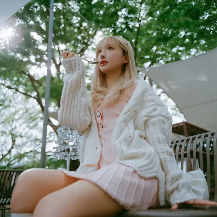 익스프레스 사장님네 아이돌 미모급의 모델 누나