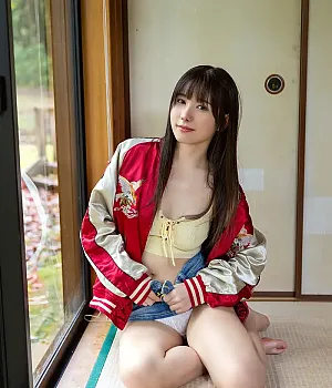 메이 잇카이치 五日市芽依, Graphi스 스페셜 그라비아 「휴가」 Vol.04